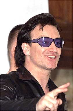 bono_cutesmile.jpg