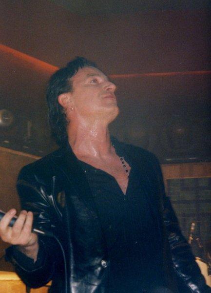 bono_rosary.jpg